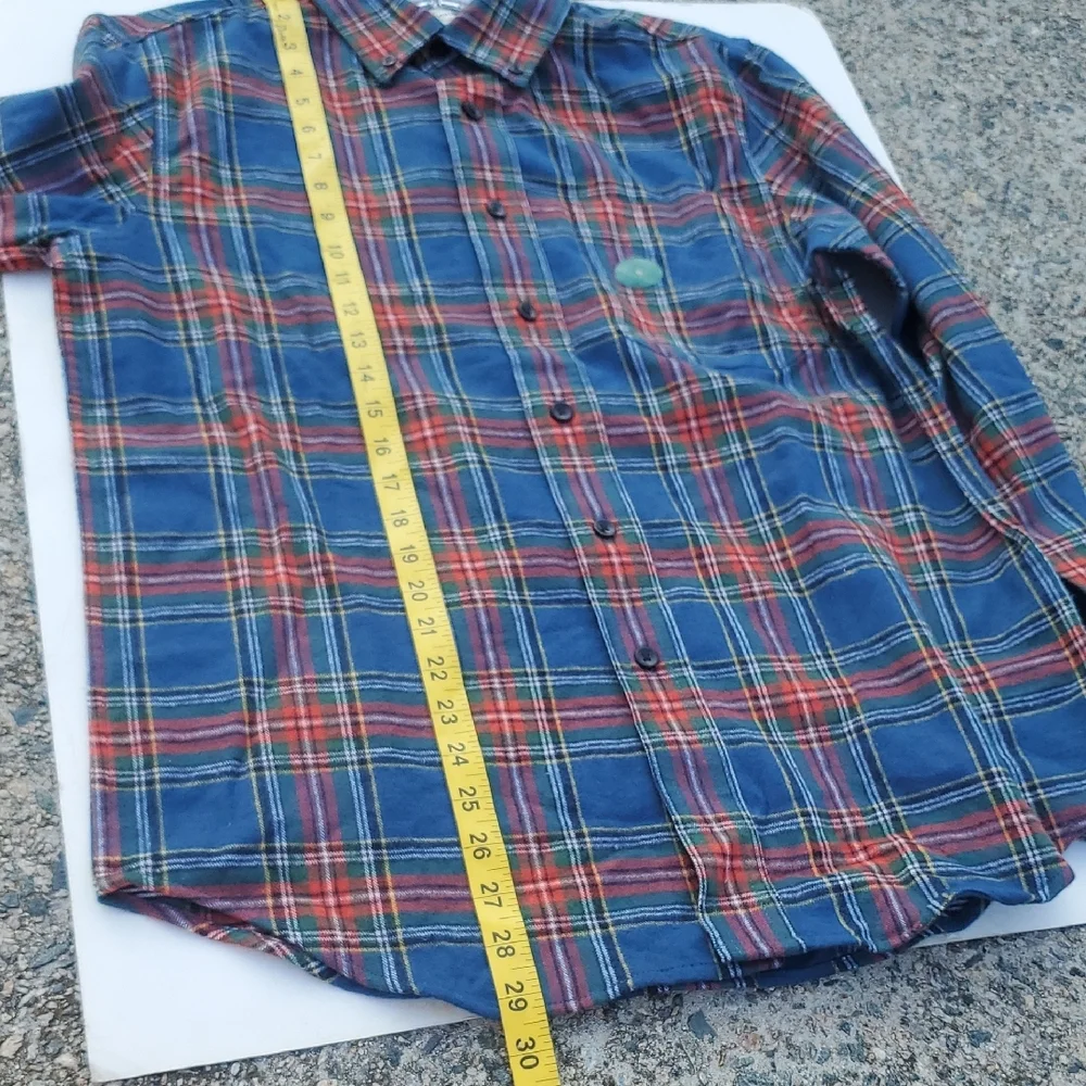 L.L. Bean Men's Casual Blue and Red Plaid Shirt - Picture 9 of 11